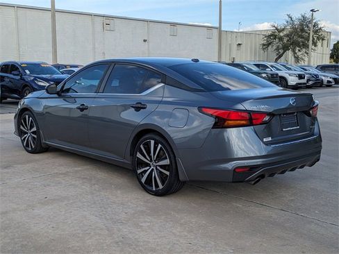 Used 2021 Nissan Altima 2.0 SR image 8
