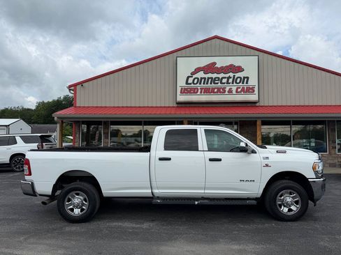 Used 2022 RAM 3500 Tradesman AWD/4WD image 3