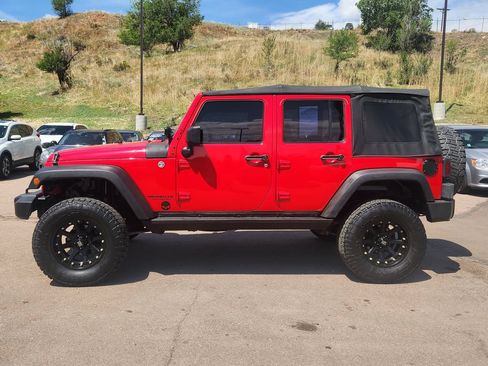 Used 2015 Jeep Wrangler Unlimited Sport AWD/4WD image 4