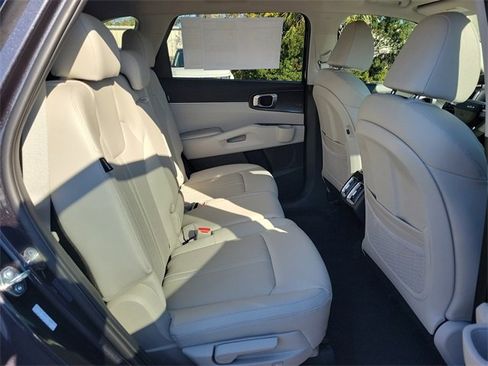 New 2026 Kia Sorento S image 12