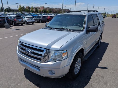 Used 2014 Ford Expedition XLT RWD image 8
