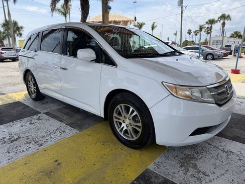 Used 2011 Honda Odyssey EX-L image 3