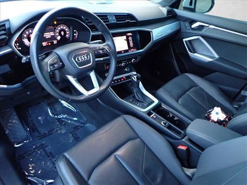 Used 2021 Audi Q3 2.0T Premium w/ Convenience Package image 10