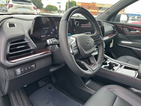 New 2026 Chevrolet Traverse Z71 w/ Enhanced Driving Package AWD/4WD image 15