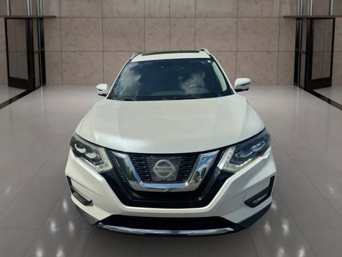Used 2017 Nissan Rogue SL w/ SL Premium Package FWD image 10