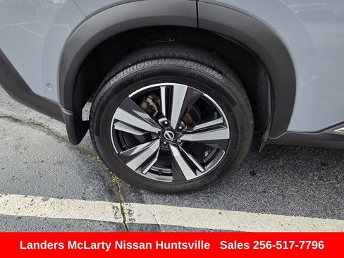 Used 2023 Nissan Rogue Platinum w/ Platinum Premium Package FWD image 12