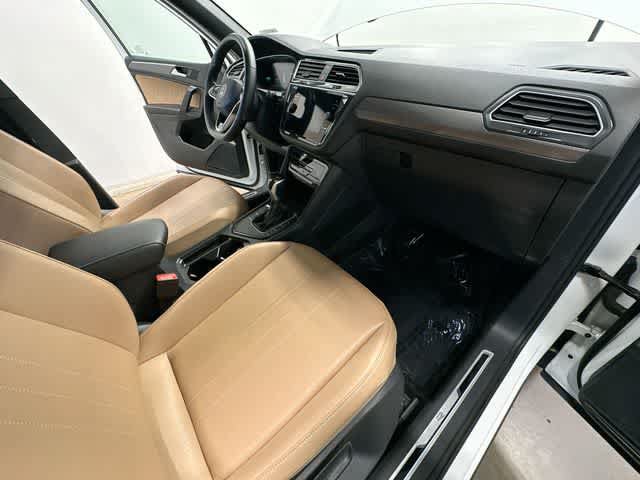 Used 2023 Volkswagen Tiguan SE R-Line FWD image 22