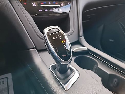 Used 2019 Cadillac XT5 Luxury image 33