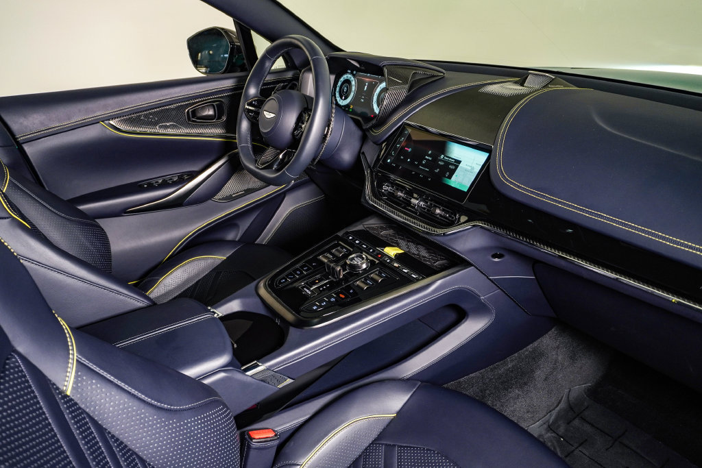 Used 2026 Aston Martin DBX S AWD/4WD image 17