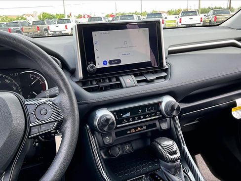 Used 2025 Toyota RAV4 LE image 7