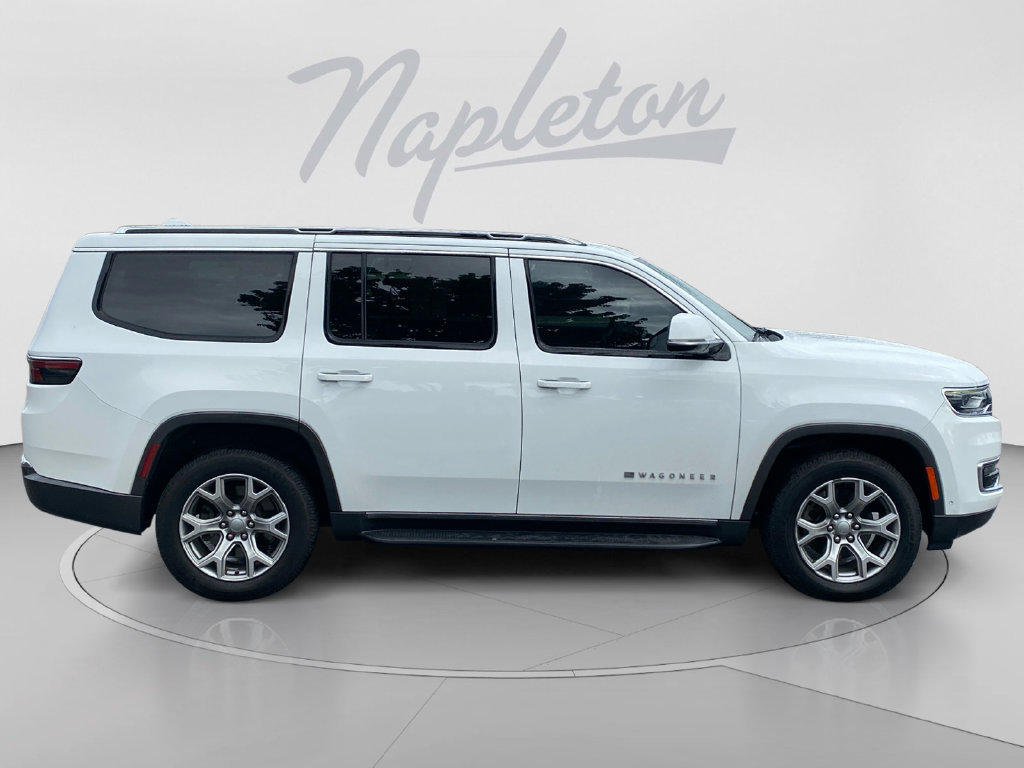 Used 2022 Jeep Wagoneer Series II AWD/4WD image 7