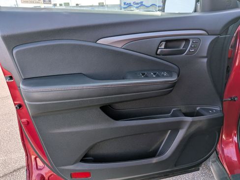 Used 2023 Honda Passport TrailSport image 14