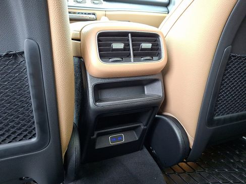 Used 2026 Mercedes-Benz GLE 450 4MATIC image 9