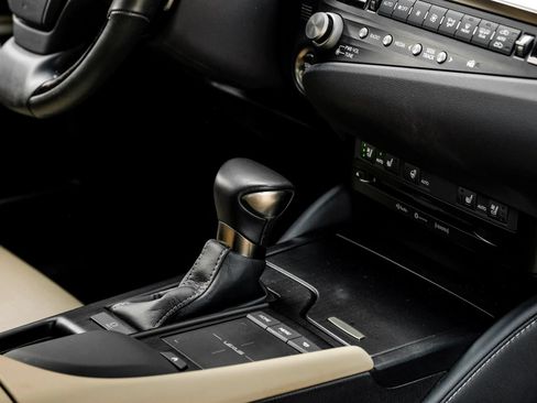 Used 2021 Lexus ES 350 w/ Premium Package FWD image 30