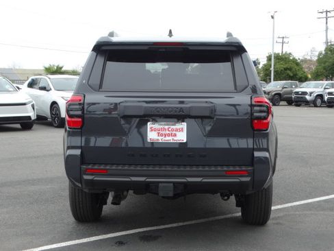 New 2026 Toyota 4Runner SR5 image 6