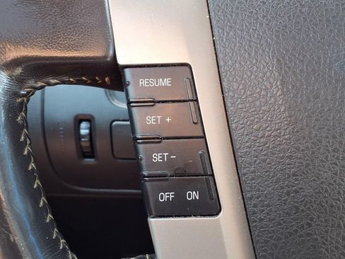 Used 2010 Ford Flex SEL FWD image 20