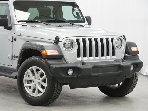 Certified 2023 Jeep Wrangler Sport S image 3