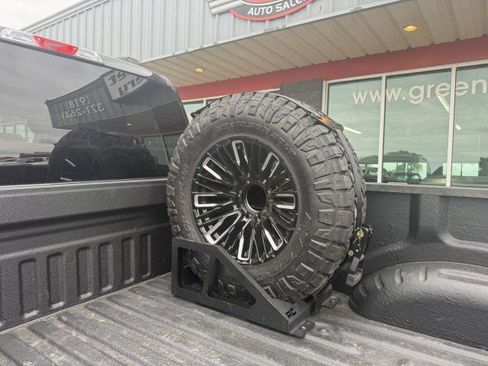 Used 2022 Ford F350 XLT w/ XLT Premium Package image 13