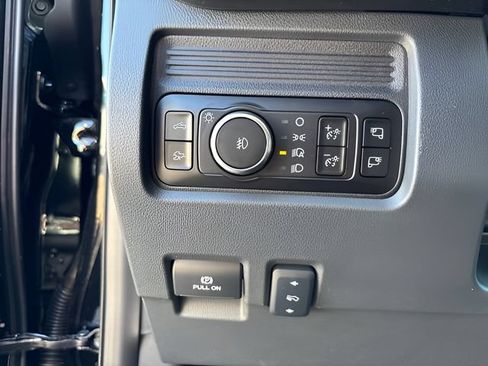 New 2026 Ford F350 Lariat w/ Black Appearance Package AWD/4WD image 39