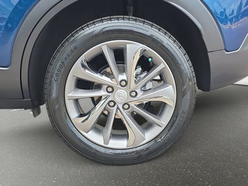 Used 2020 Buick Encore GX Essence w/ Experience Buick Package AWD/4WD image 33