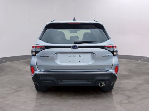Used 2025 Subaru Forester Touring AWD/4WD image 5
