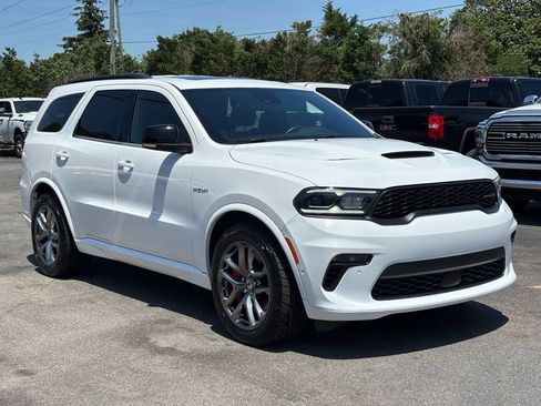 Used 2023 Dodge Durango R/T w/ Tow 'N Go Package AWD/4WD image 2