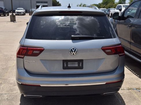 Used 2021 Volkswagen Tiguan S FWD image 6