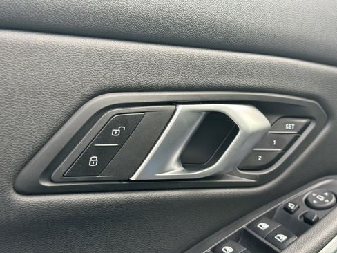 Certified 2025 BMW 330i xDrive Sedan w/ M Sport Package image 21