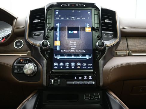 Used 2020 RAM 1500 Limited AWD/4WD image 17