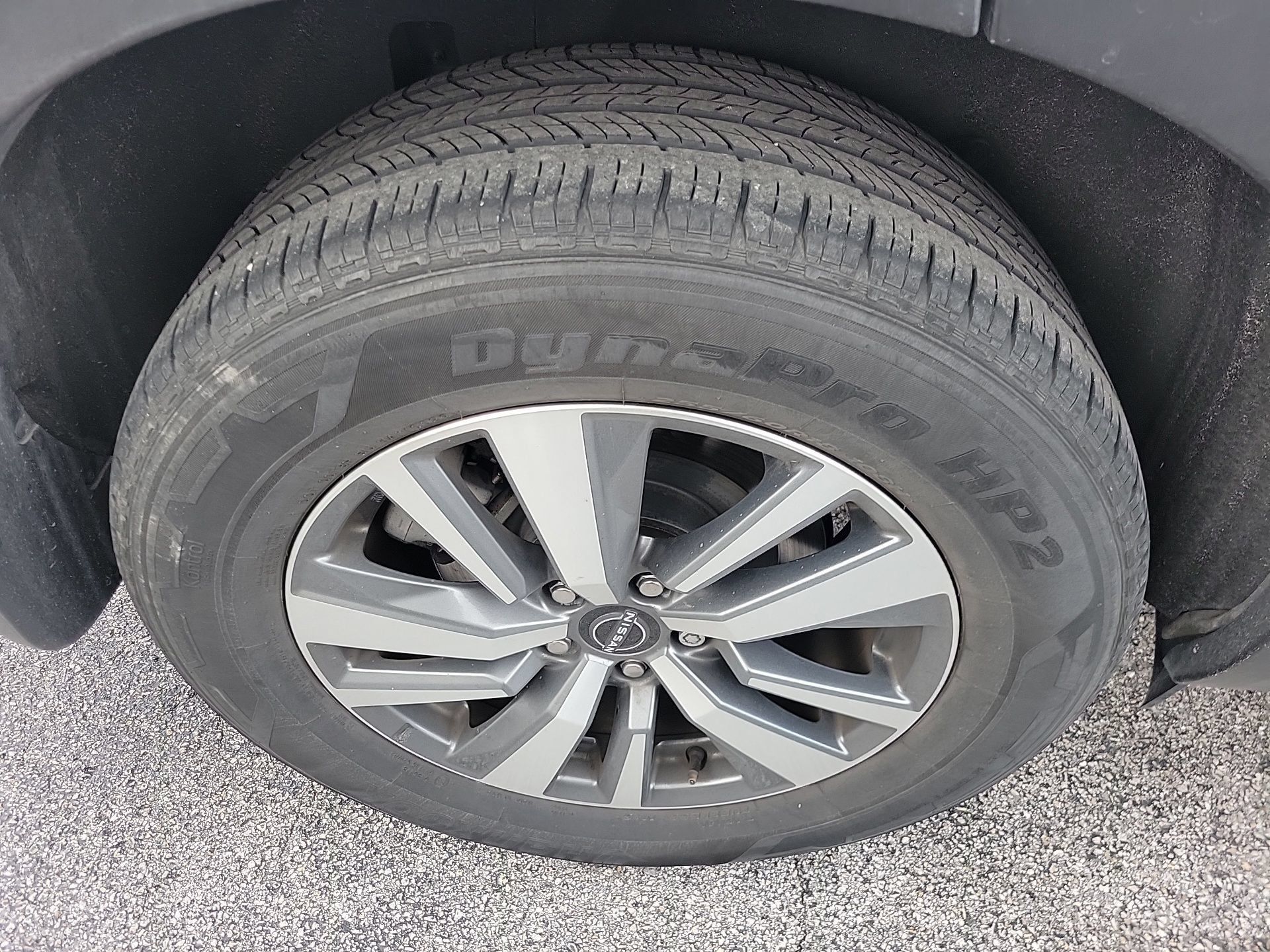 Used 2024 Nissan Pathfinder SL FWD image 7