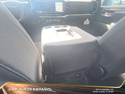 New 2026 GMC Sierra 1500 SLE image 28