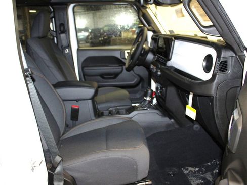 New 2026 Jeep Gladiator Sport image 26