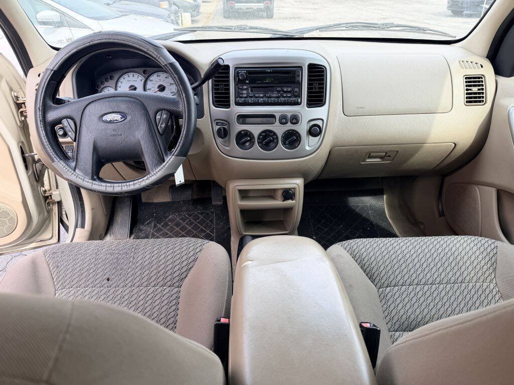 Used 2003 Ford Escape XLT AWD/4WD image 7