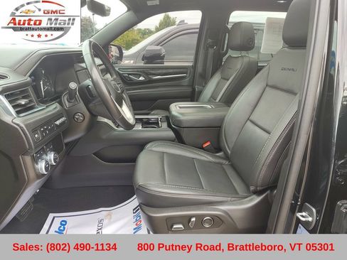 Used 2021 GMC Yukon XL Denali w/ Denali Premium Package AWD/4WD image 10