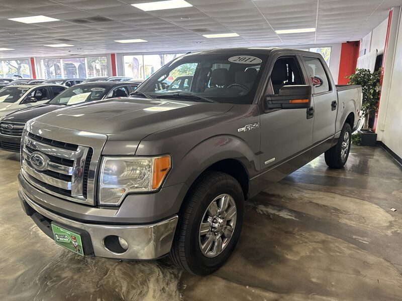 Used 2011 Ford F150 XLT w/ XLT Convenience Pkg RWD image 3