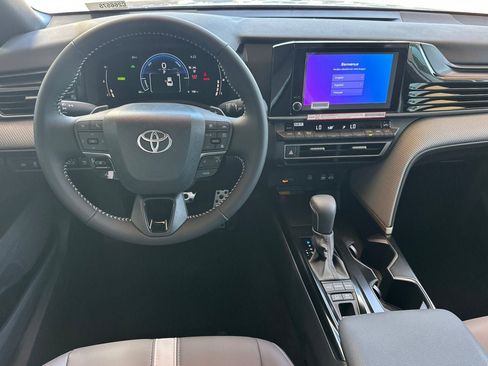 New 2026 Toyota Camry SE FWD image 17