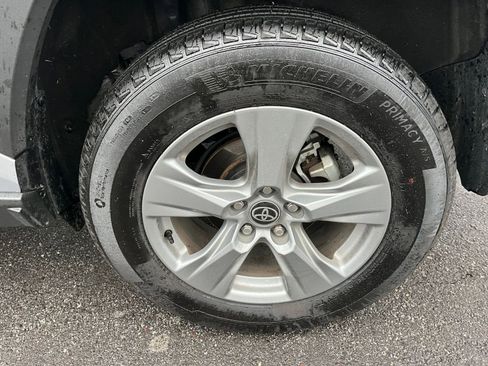 Used 2025 Toyota RAV4 LE image 29