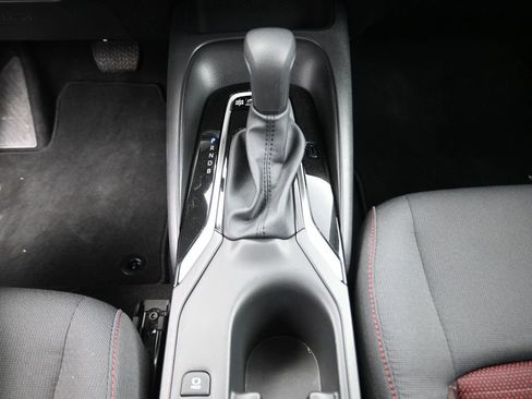 Used 2026 Toyota Corolla SE image 9