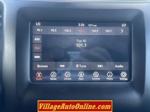Used 2019 Jeep Cherokee Latitude Plus AWD/4WD image 19