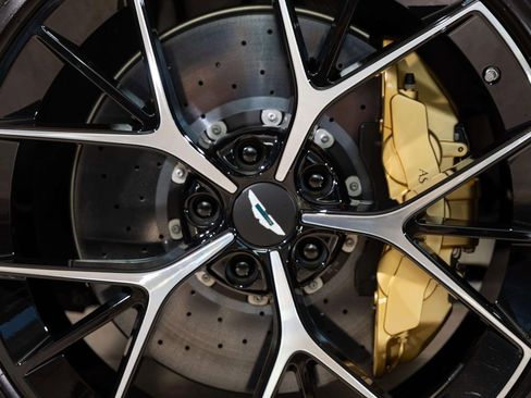 New 2026 Aston Martin DBX 707 image 9