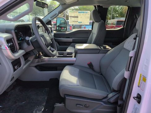 New 2026 Ford F250 XLT image 5