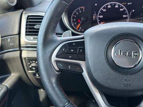 Used 2017 Jeep Grand Cherokee Trailhawk AWD/4WD image 18