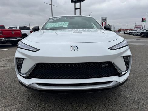 New 2026 Buick Envista Sport Touring image 8