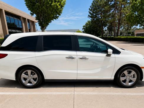 Used 2018 Honda Odyssey EX-L image 5