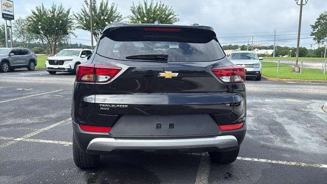 Used 2025 Chevrolet TrailBlazer LT AWD/4WD image 6