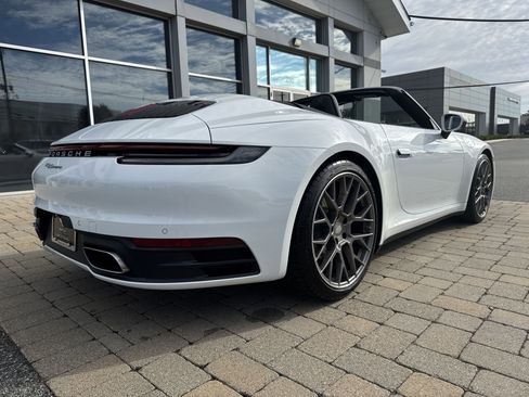 Used 2023 Porsche 911 Carrera image 36