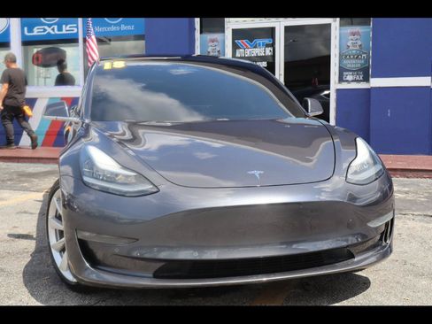 Used 2018 Tesla Model 3 Long Range AWD/4WD image 2