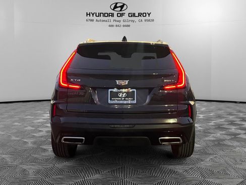 Used 2025 Cadillac XT4 Premium Luxury image 6