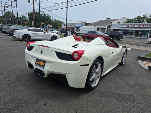 Used 2015 Ferrari 458 Spider RWD image 7