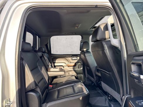 Used 2019 GMC Sierra 2500 Denali w/ Duramax Plus Package image 8